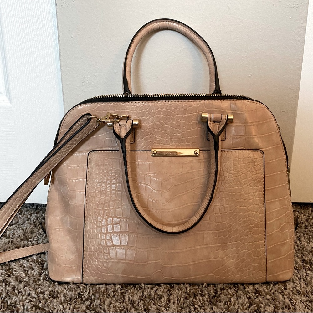 Aldo Purse - pink faux alligator finish. Jackie O / 1960s style